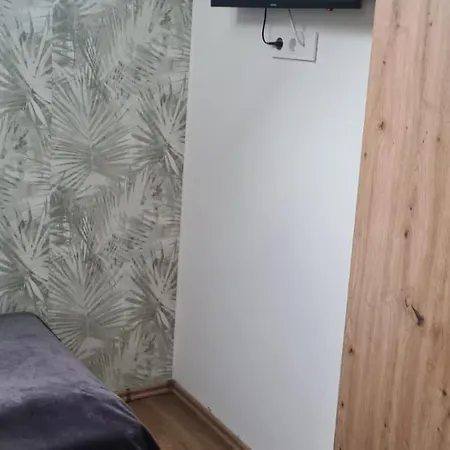 Juhar Apartment *